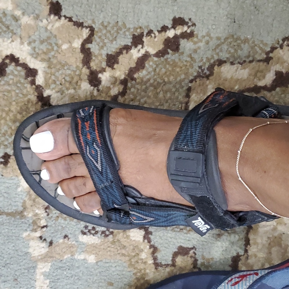 Teva black sandals size 9 - Picture 8 of 12